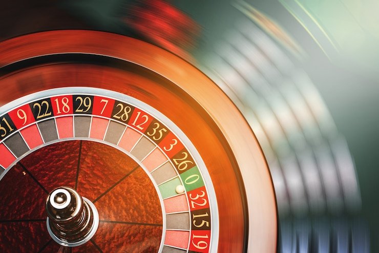 7018 reviews page showing casino game categories for Filipino players